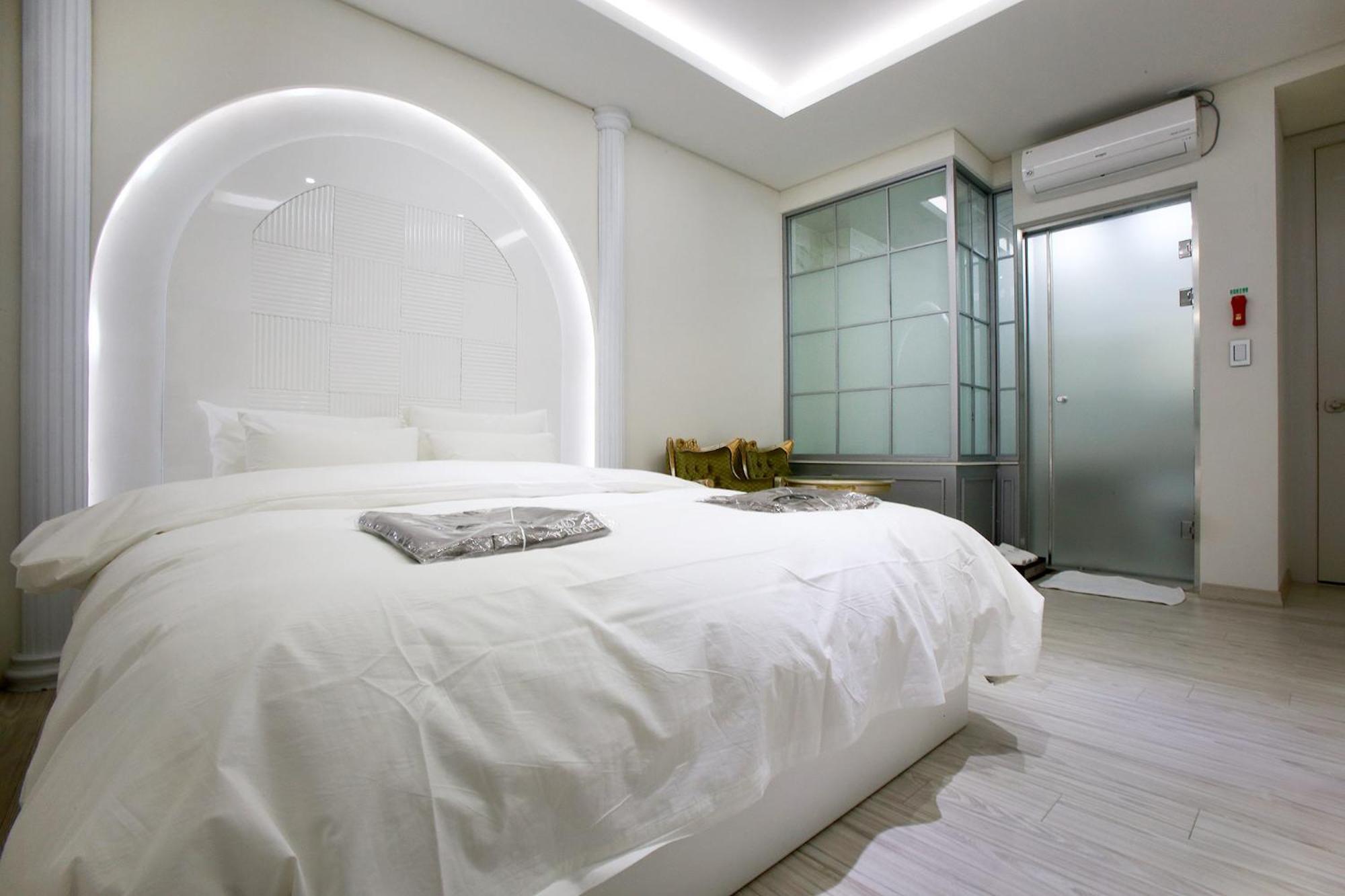 W Hotel Gwangmyeong Ngoại thất bức ảnh